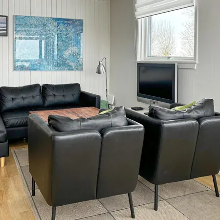 3 Bedroom Stunning In 펜션 Snedsted