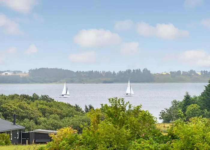 3 Bedroom Stunning In Holiday home *