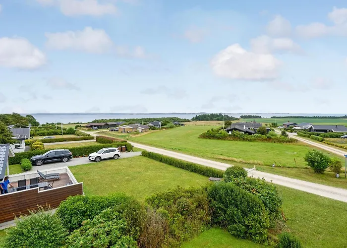 3 Bedroom Stunning In Holiday home Snedsted