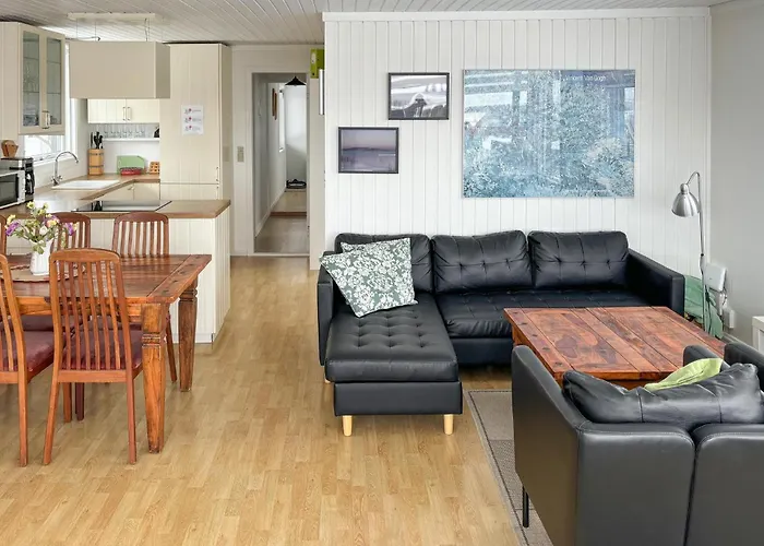 Holiday home 3 Bedroom Stunning In