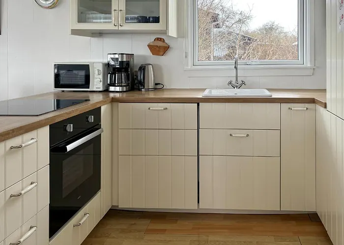 3 Bedroom Stunning In *