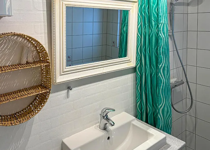 3 Bedroom Stunning In *